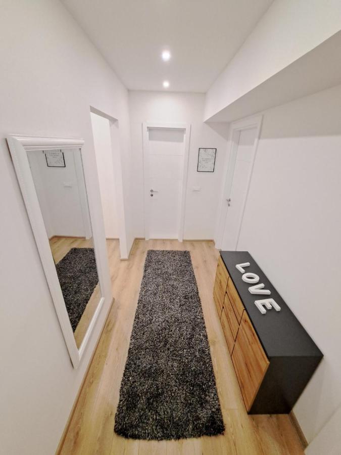 Apartman Andrea SJJ Exterior photo